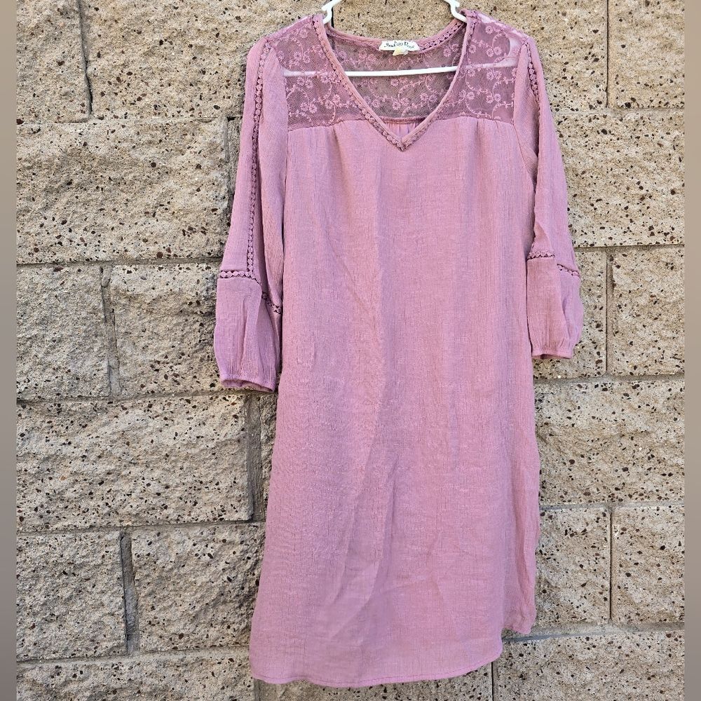 Elegant Pink Lace-Trimmed Women's Top
